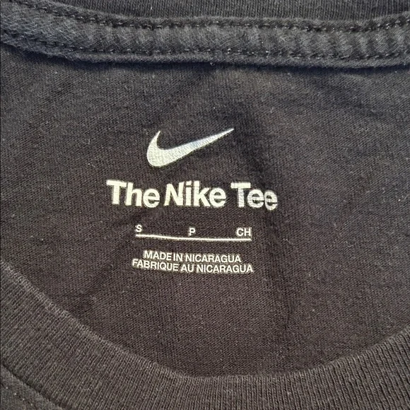 Jordan Chicago Graphic Tee in Black and Red - Picture 2 of 3